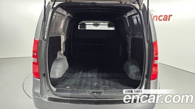 Hyundai Grand Starex Van 3-Seater Smart 2019 — фото 20