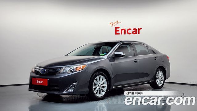 Toyota Camry Hybrid XLE 2013 — фото 1