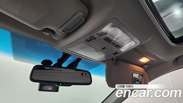 Toyota Camry Hybrid XLE 2013 — фото 18