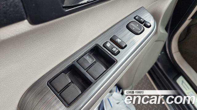 Toyota Camry Hybrid XLE 2013 — фото 27