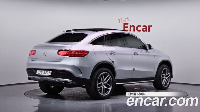 Mercedes-Benz GLE-Class (W166) GLE350 d 4MATIC Coupe 2017 — фото 2