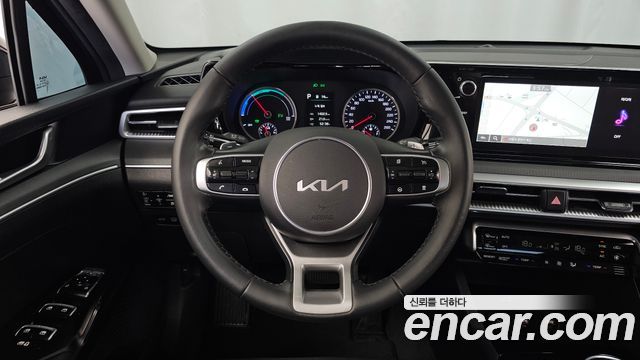 Kia K5 Hybrid (III) Prestige 2022 — фото 13
