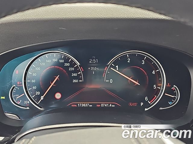 BMW 5 Series (G30) 520d M Sport package 2017 — фото 8