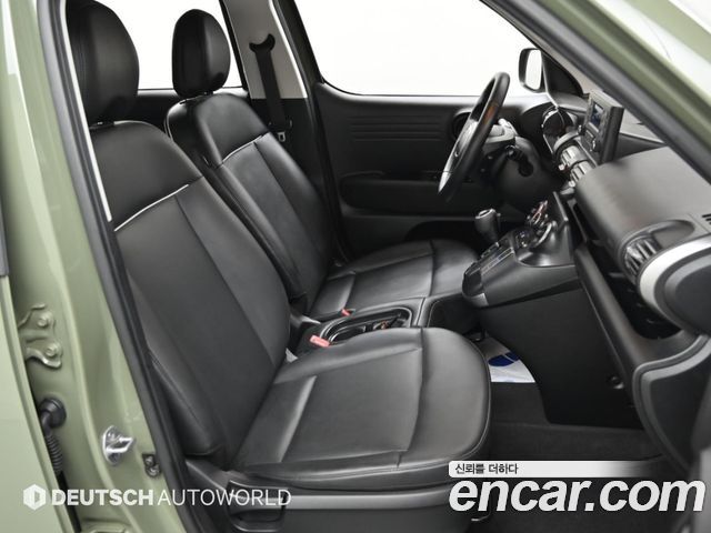 Hyundai Casper The Essential Light 2024 — фото 10