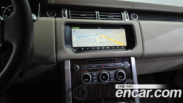 Land Rover Range Rover (IV) 4.4 SDV8 AB LWB DIESEL 2017 — фото 13