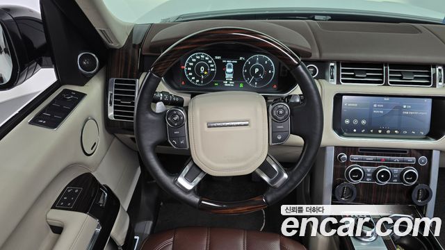 Land Rover Range Rover (IV) 4.4 SDV8 AB LWB DIESEL 2017 — фото 14