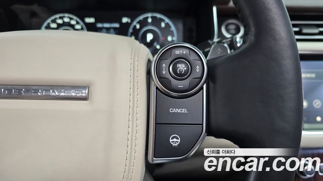 Land Rover Range Rover (IV) 4.4 SDV8 AB LWB DIESEL 2017 — фото 18