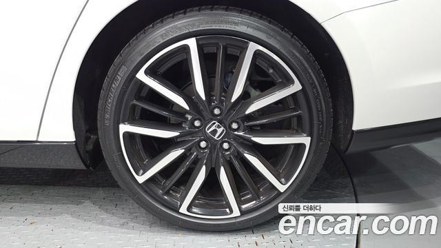 Honda Accord (XI) 2.0 Hybrid Touring 2024 — фото 21