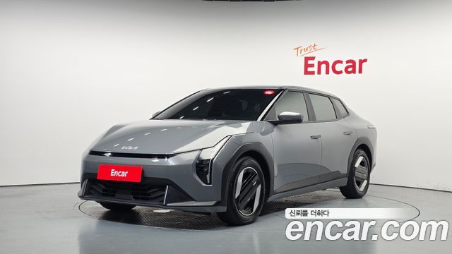 Kia EV4 Standard 2WD Air 2026 — фото 1