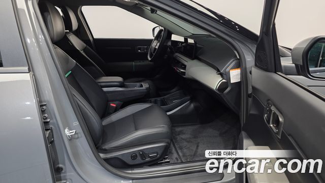 Kia EV4 Standard 2WD Air 2026 — фото 11