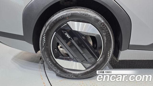 Kia EV4 Standard 2WD Air 2026 — фото 21