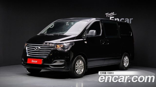 Hyundai Grand Starex Van 5-Seater Modern 2019 — фото 1