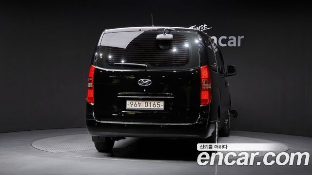 Hyundai Grand Starex Van 5-Seater Modern 2019 — фото 4
