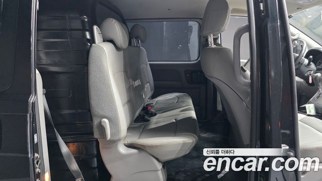 Hyundai Grand Starex Van 5-Seater Modern 2019 — фото 11