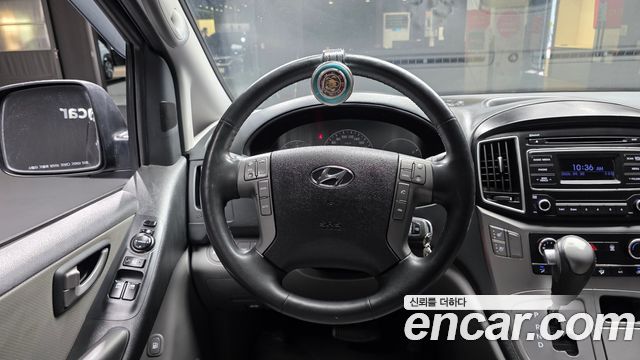 Hyundai Grand Starex Van 5-Seater Modern 2019 — фото 13