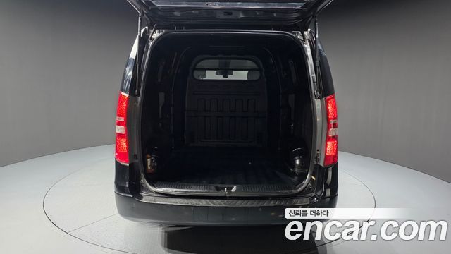Hyundai Grand Starex Van 5-Seater Modern 2019 — фото 20