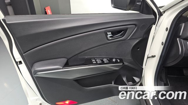 KG Mobility (SsangYong) Tivoli Air 1.5 A3 2WD 2022 — фото 24