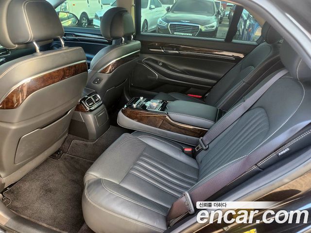 Genesis G90 3.8 AWD Premium Luxury 2019 — фото 17