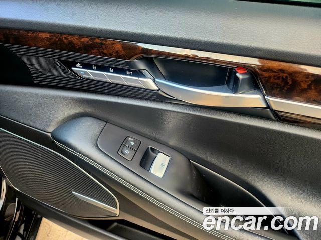 Genesis G90 3.8 AWD Premium Luxury 2019 — фото 22