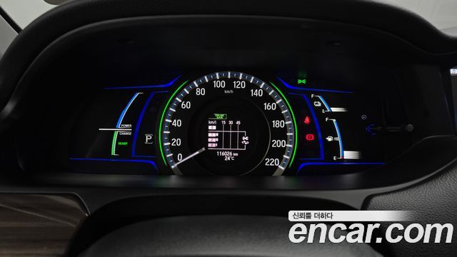 Honda Accord 2.0 Hybrid 9th 2017 — фото 8