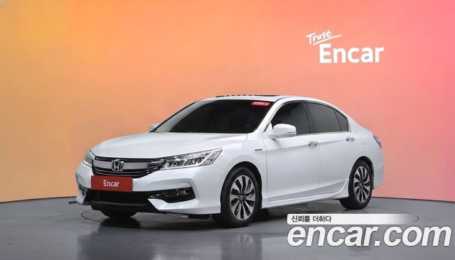 Honda Accord 2.0 Hybrid 9th