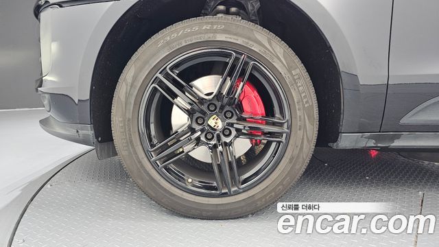 Porsche Macan 2.0 95B 2019 — фото 5