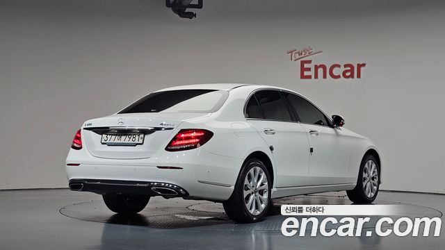 Mercedes-Benz E-Class (W213) E300 4MATIC Exclusive 2020 — фото 2