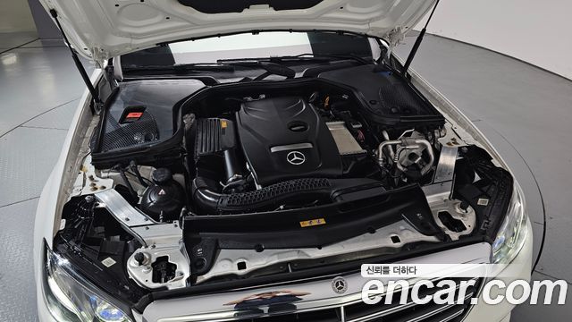Mercedes-Benz E-Class (W213) E300 4MATIC Exclusive 2020 — фото 6