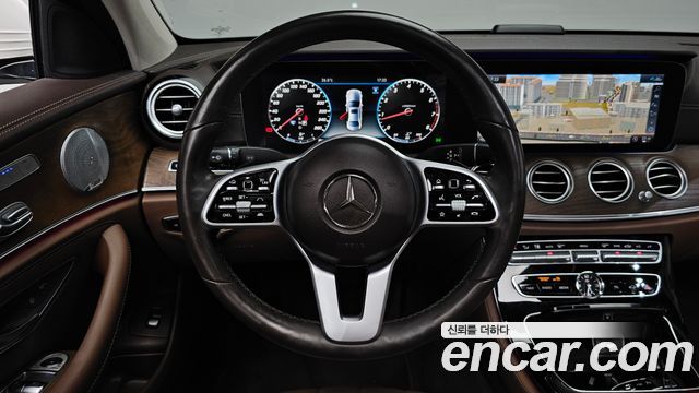 Mercedes-Benz E-Class (W213) E300 4MATIC Exclusive 2020 — фото 13
