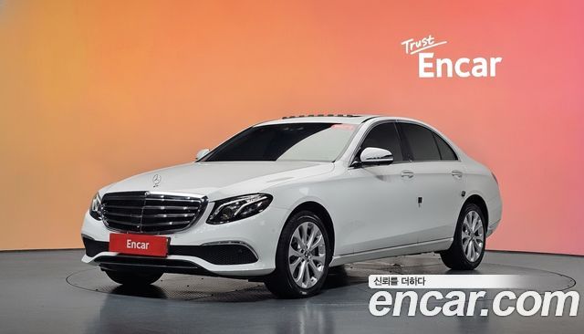 Mercedes-Benz E-Class (W213) E300 4MATIC Exclusive 2020 — фото 1