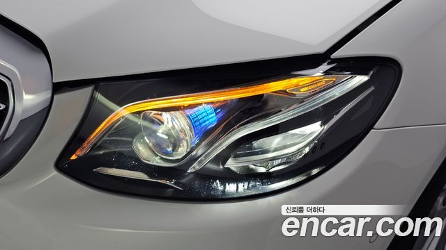 Mercedes-Benz E-Class (W213) E300 4MATIC Exclusive 2020 — фото 22