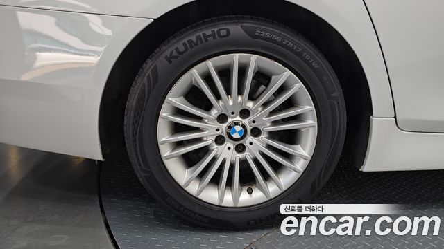 BMW 5 Series (F10) 520d 2014 — фото 38
