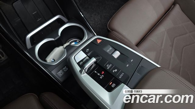 BMW X1 (U11) sDrive 20i M Sport 2023 — фото 9