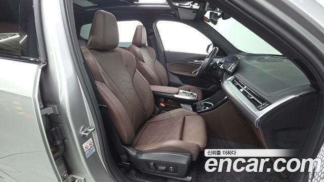 BMW X1 (U11) sDrive 20i M Sport 2023 — фото 26