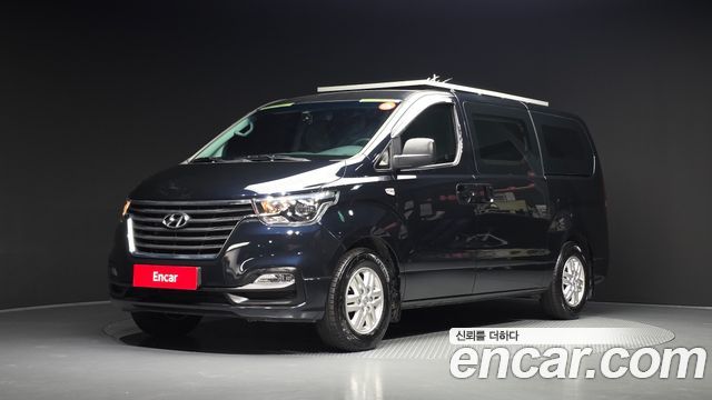 Hyundai Grand Starex Van 3-Seater Smart