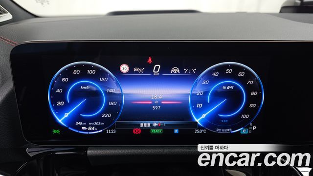 Mercedes-Benz EQA (H243) EQA250 AMG Line 2026 — фото 8