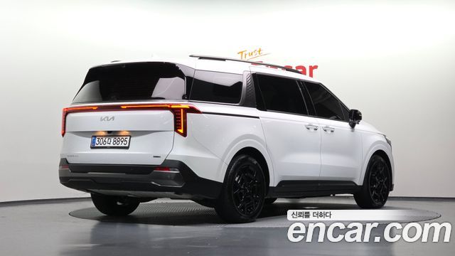 Kia Carnival (IV) HEV 7seater Gravity 2025 — фото 2