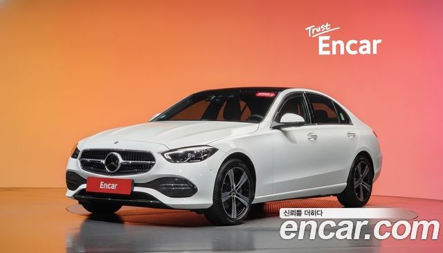 Mercedes-Benz C-Class (W206) C200 Avantgarde