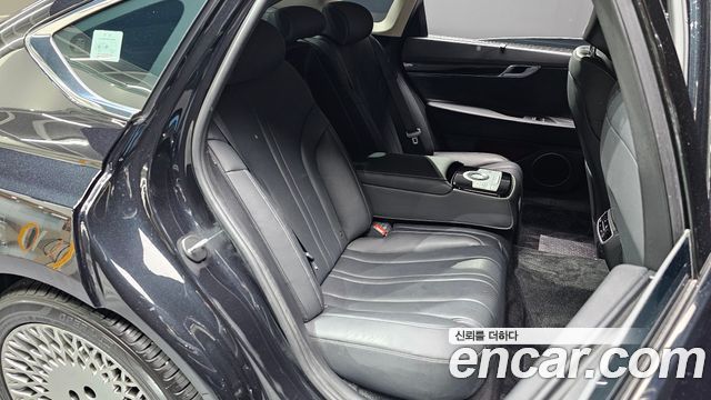 Genesis G80 (RG3) Gasoline 2.5 Turbo AWD 2022 — фото 11
