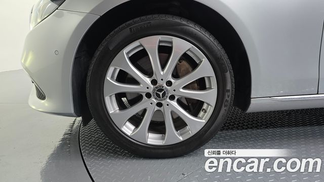 Mercedes-Benz E-Class (W213) E300 Exclusive 2019 — фото 5