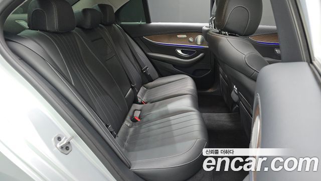 Mercedes-Benz E-Class (W213) E300 Exclusive 2019 — фото 11