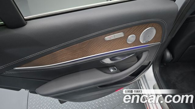 Mercedes-Benz E-Class (W213) E300 Exclusive 2019 — фото 25