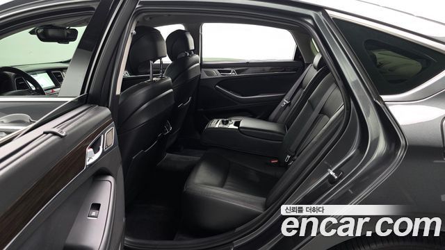 Genesis G80 3.3 GDI AWD Premium Luxury 2018 — фото 12
