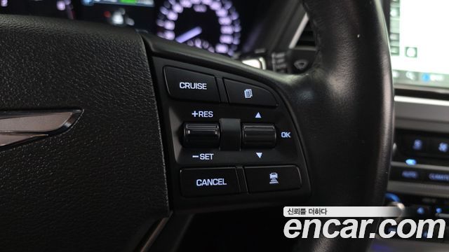 Genesis G80 3.3 GDI AWD Premium Luxury 2018 — фото 19