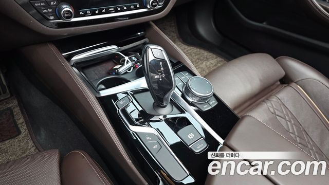 BMW 5 Series (G30) 530i xDrive M Sport Package Plus 2019 — фото 9