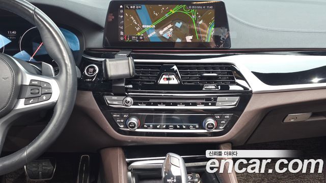 BMW 5 Series (G30) 530i xDrive M Sport Package Plus 2019 — фото 13