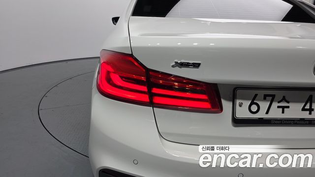 BMW 5 Series (G30) 530i xDrive M Sport Package Plus 2019 — фото 23