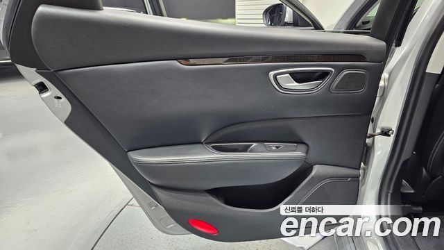 Renault Korea SM6 2.0 GDe RE 2017 — фото 25