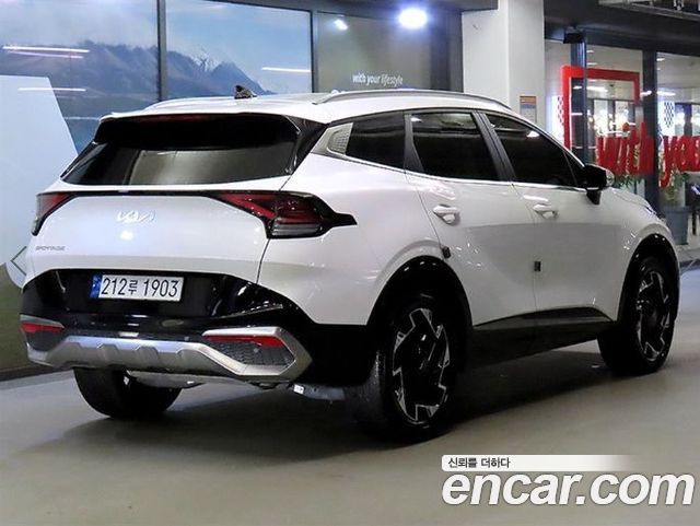Kia Sportage (V) Gasoline 1.6 Turbo 2WD Signature 2023 — фото 4