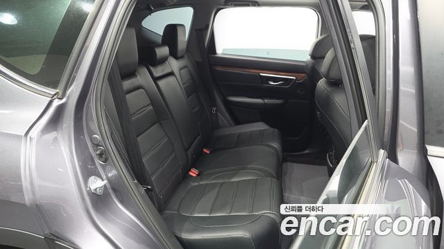 Honda CR-V (V) 2.0 Hybrid Touring 4WD 2021 — фото 11